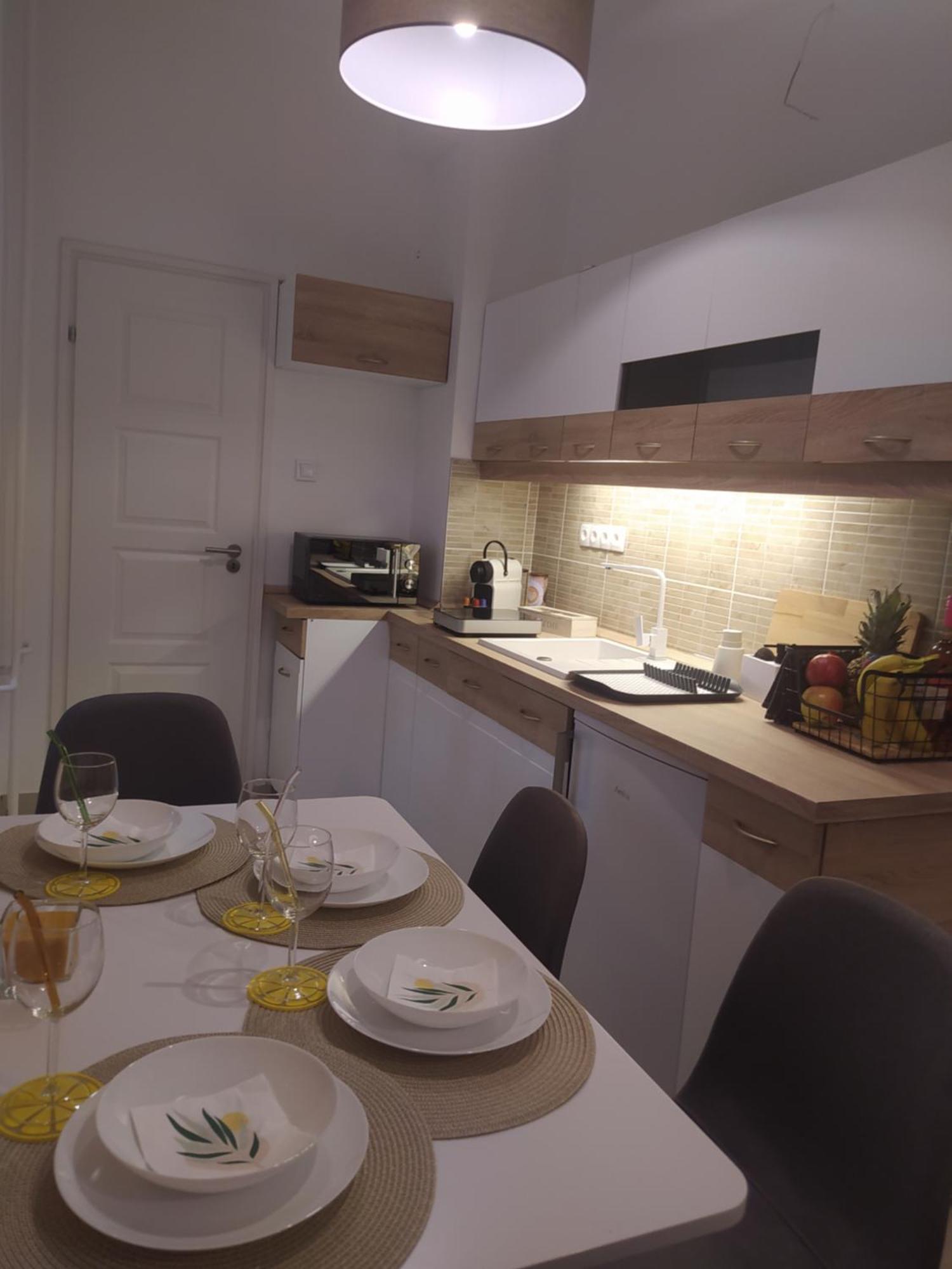 Lady Mabel'S Apartment Near To Arena, Puskas Stadion And City Park, With Guarded Parking Place Будапеща Екстериор снимка
